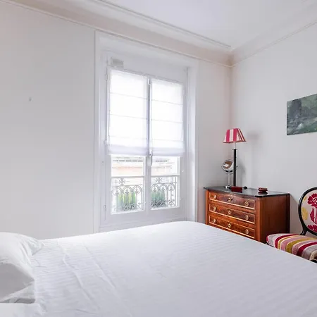 Apartment Veeve - Honeybee Soul Paris